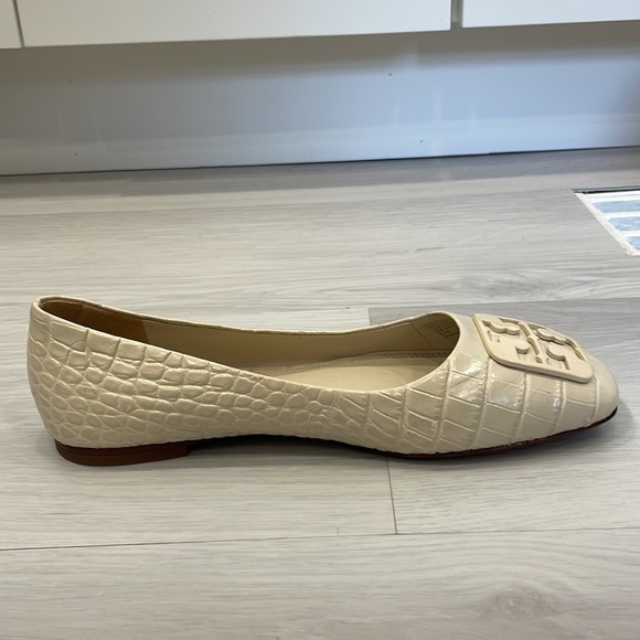 NWOT Tory Burch Georgia Ballet Flats in New Cream - Picture 9 of 15